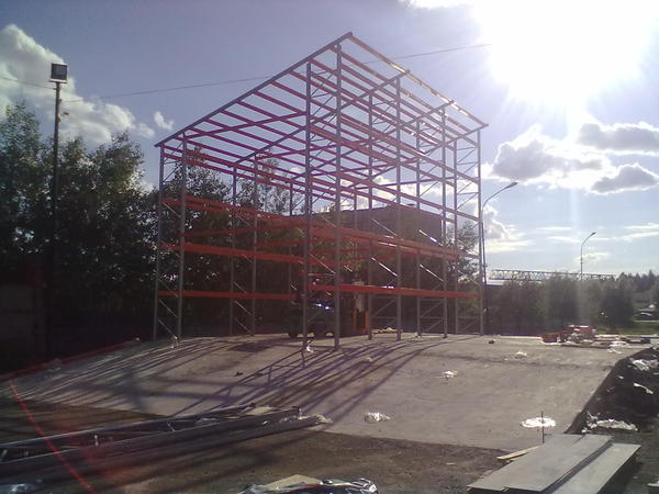 Самонесущий стеллаж на основе фронтальных стеллажей