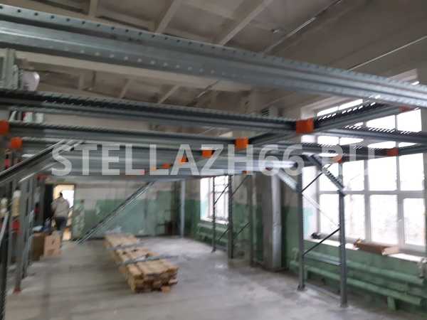 Мезонин на основе существующих фронтальных паллетных стеллажей