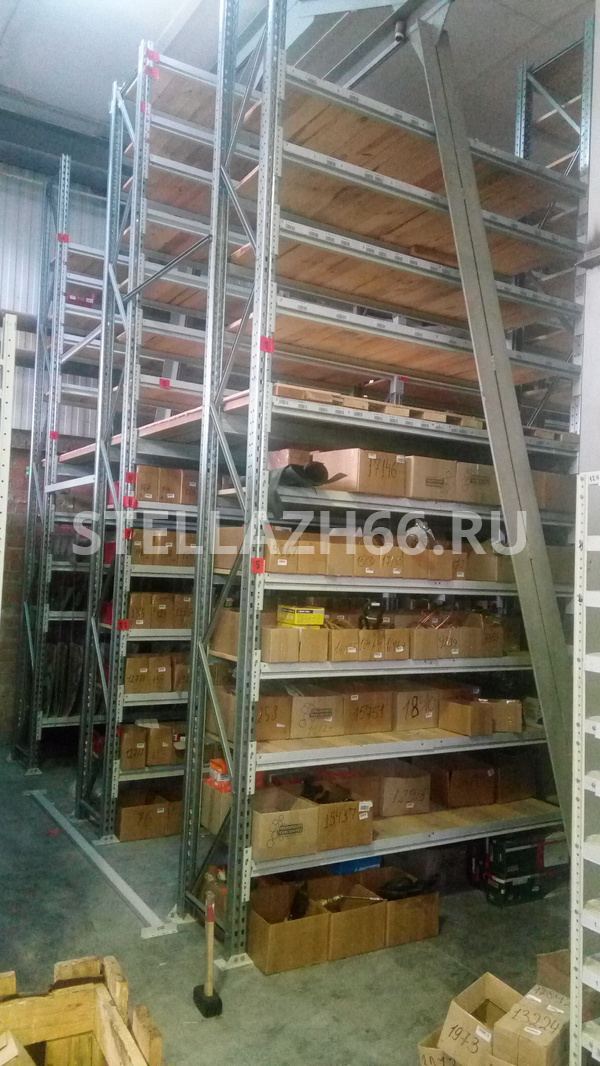 Перенос и переустановка мезонина на основе промышленного стеллажа